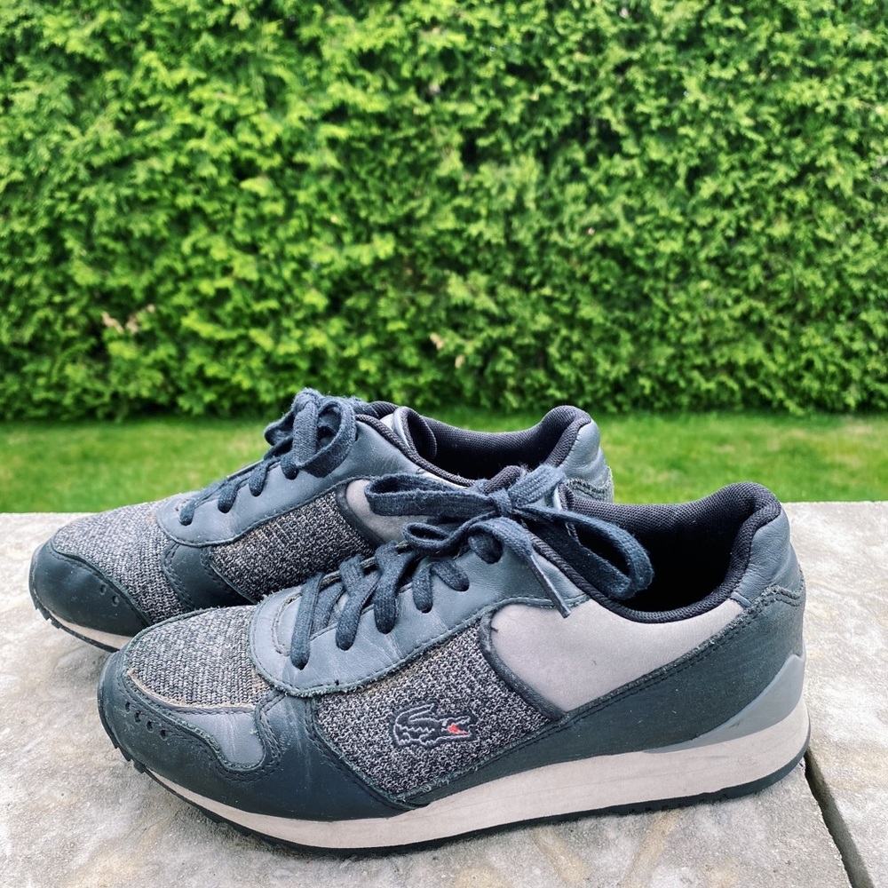 LACOSTE BLACK AND GREY SNEAKERS LIMITED EDITION SIZE 5